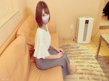 FC2-PPV-3266634 "First Saddle / Creampie" 她 她 她 人!